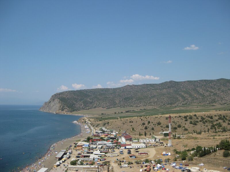 Файл:Летний поселок в Кутлакской бухте у села Веселое (2009 год).jpg